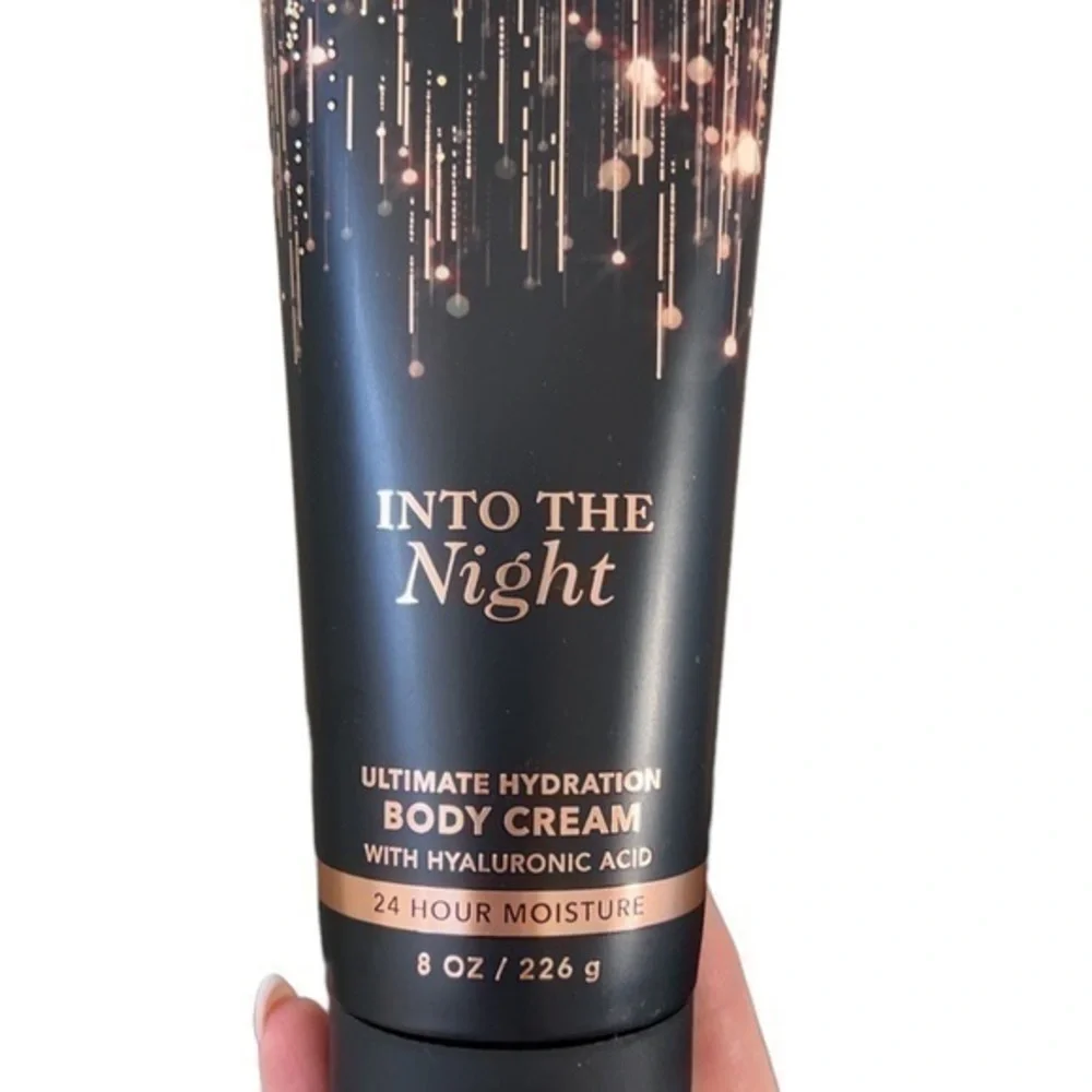 Bath & Body Works Into The Night‎ 24 Hour Moisture Body Cream Lotion